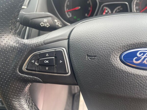 Used Ford Focus 2015 for sale - 63775520: Photo 21