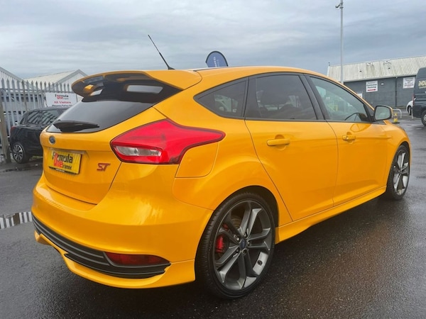 Used Ford Focus 2015 for sale - 63775520: Photo 6