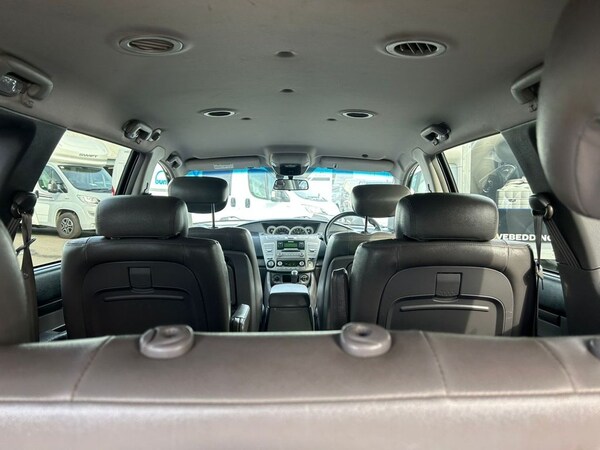 Used Ssangyong Turismo 2015 for sale - 68607309: Photo 12