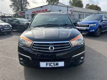 Used Ssangyong Rodius 2015 for sale - 68607309: Photo