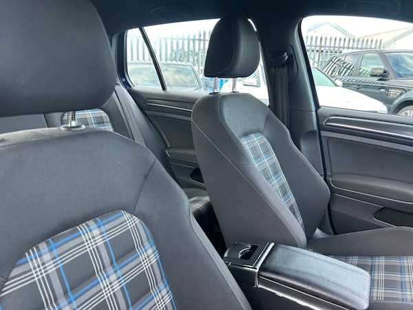 Used Volkswagen Golf 2018 for sale - 69726531: Photo 18