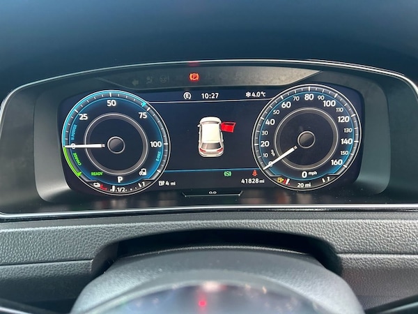 Used Volkswagen Golf 2018 for sale - 69726531: Photo 19