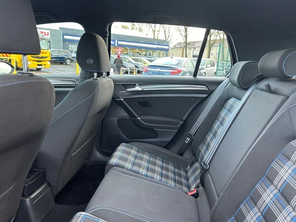 Used Volkswagen Golf 2018 for sale - 69726531: Photo 24