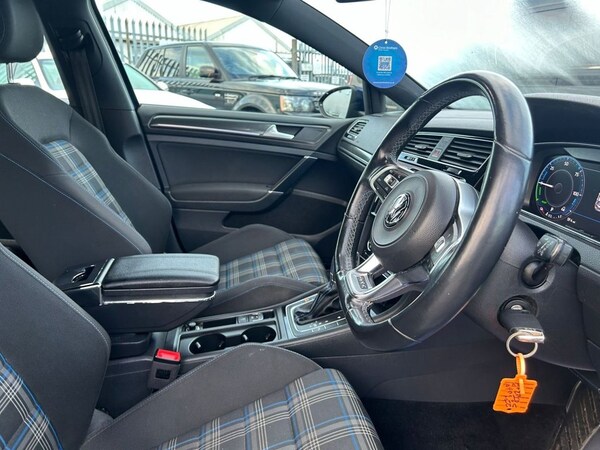 Used Volkswagen Golf 2018 for sale - 69726531: Photo 26
