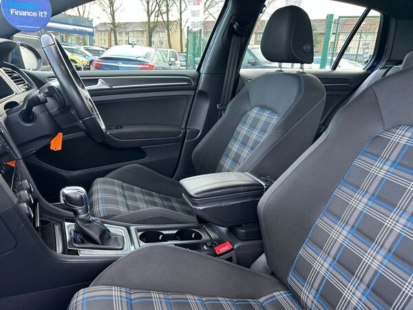 Used Volkswagen Golf 2018 for sale - 69726531: Photo 27