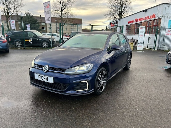 Used Volkswagen Golf 2018 for sale - 69726531: Photo 3