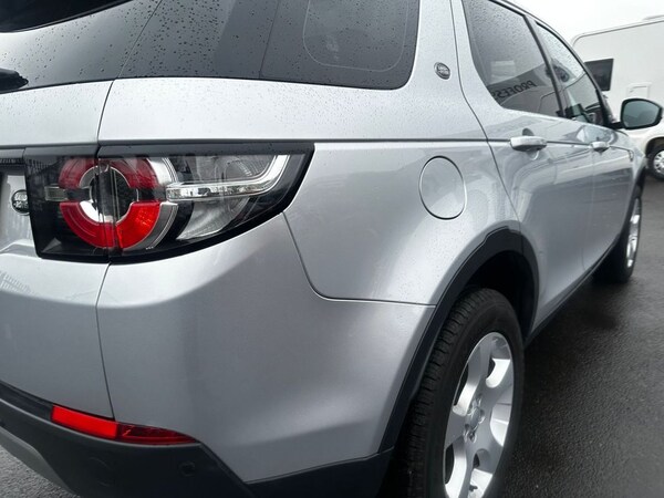 Used Land Rover Discovery Sport 2017 for sale - 67152734: Photo 11