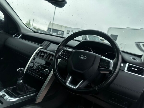 Used Land Rover Discovery Sport 2017 for sale - 67152734: Photo 17