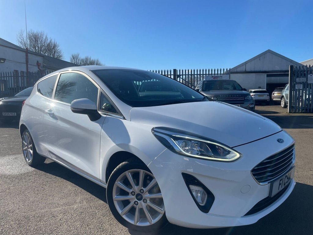 Used Ford Fiesta 2017 for sale - 77780804: Photo 2