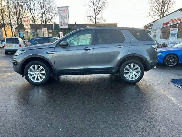 Used Land Rover Discovery Sport 2016 for sale - 69624317: Photo 6