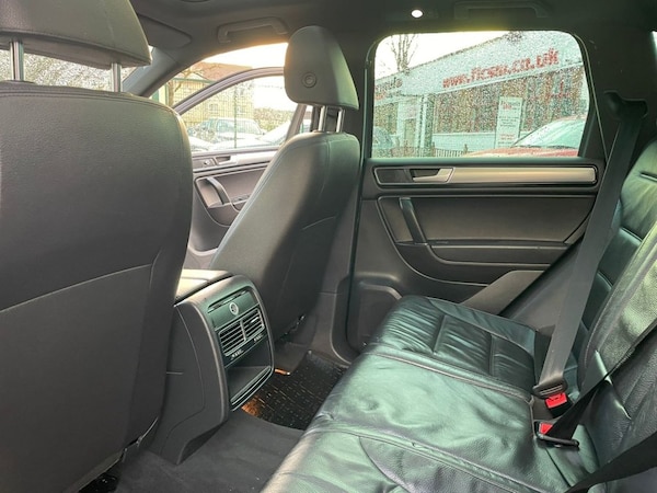 Used Volkswagen Touareg 2014 for sale - 65560654: Photo 24