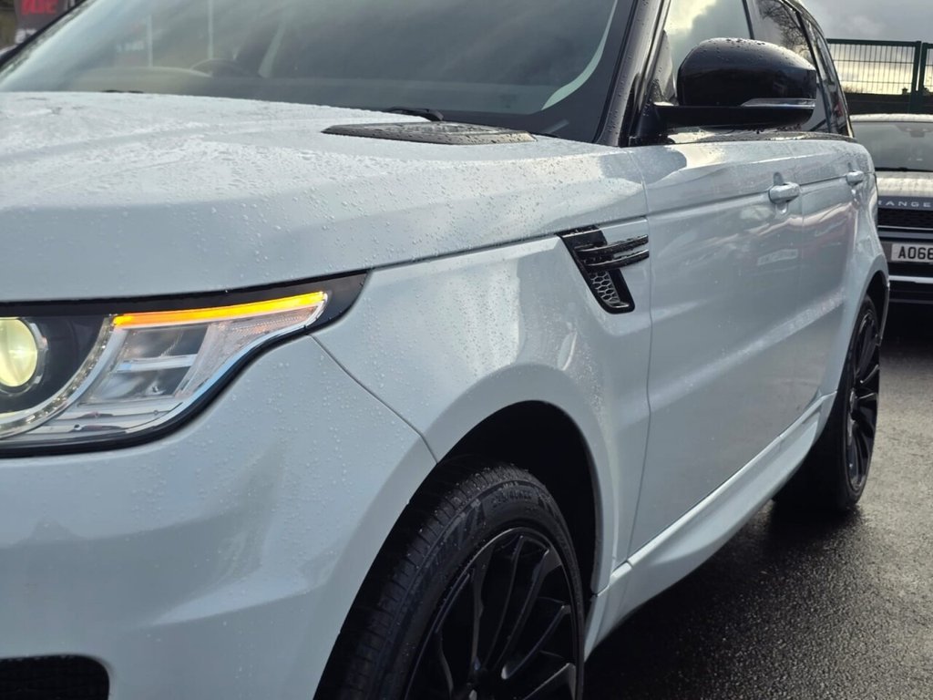 Used Land Rover Range Rover Sport 2015 for sale - 76256590: Photo 11