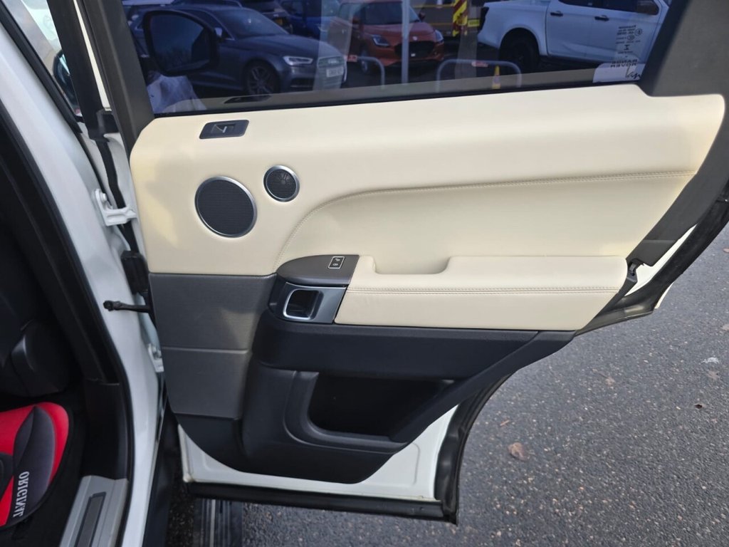 Used Land Rover Range Rover Sport 2015 for sale - 76256590: Photo 31