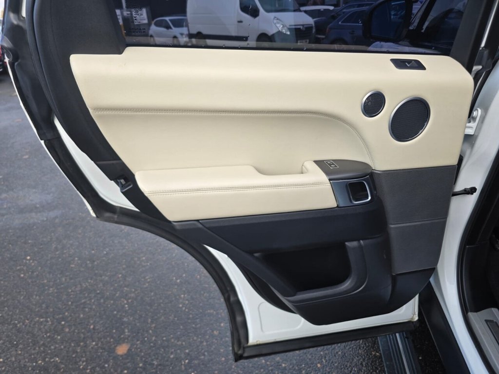 Used Land Rover Range Rover Sport 2015 for sale - 76256590: Photo 39