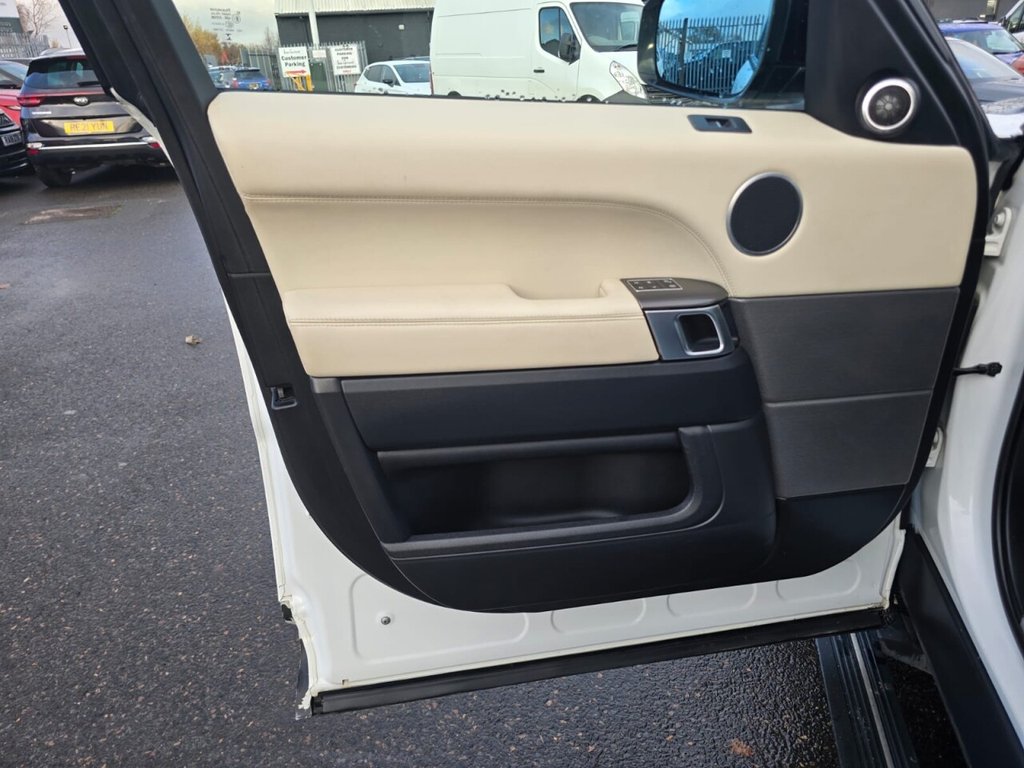 Used Land Rover Range Rover Sport 2015 for sale - 76256590: Photo 40