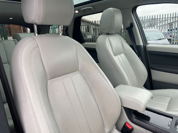 Used Land Rover Discovery Sport 2015 for sale - 65891339: Photo 15