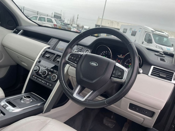 Used Land Rover Discovery Sport 2015 for sale - 65891339: Photo 19