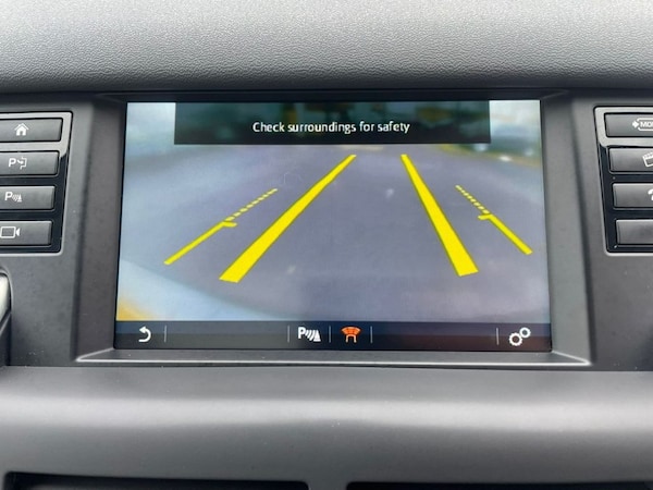 Used Land Rover Discovery Sport 2015 for sale - 65891339: Photo 26