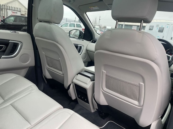 Used Land Rover Discovery Sport 2015 for sale - 65891339: Photo 30