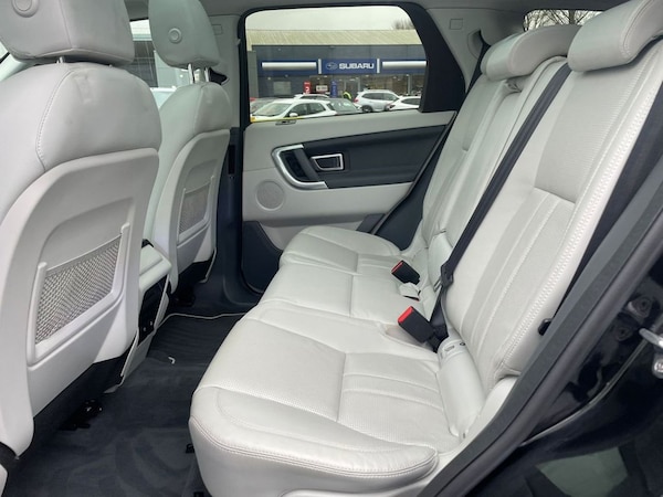 Used Land Rover Discovery Sport 2015 for sale - 65891339: Photo 33