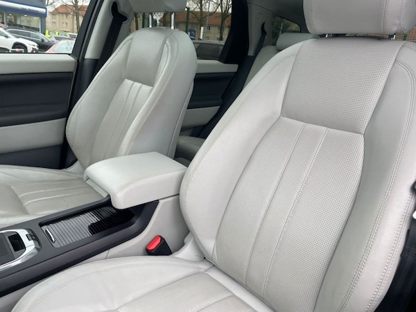 Used Land Rover Discovery Sport 2015 for sale - 65891339: Photo 40