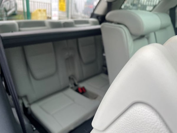 Used Land Rover Discovery Sport 2015 for sale - 65891339: Photo 44