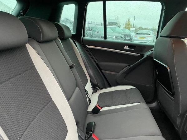 Used Volkswagen Tiguan 2015 for sale - 64434743: Photo 22