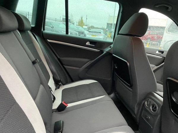 Used Volkswagen Tiguan 2015 for sale - 64434743: Photo 23