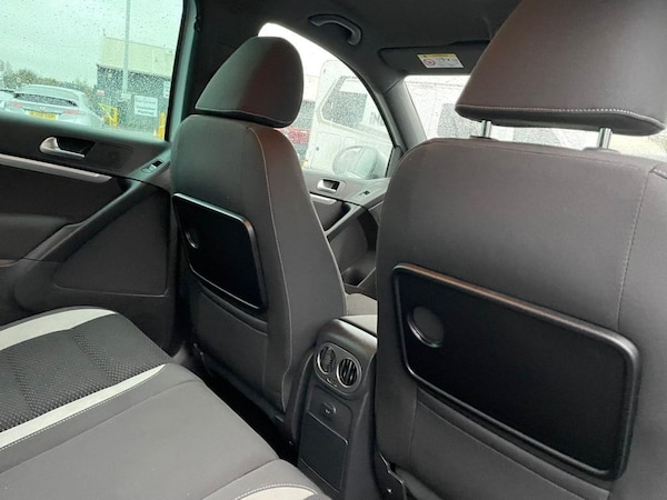 Used Volkswagen Tiguan 2015 for sale - 64434743: Photo 26