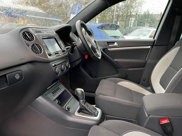 Used Volkswagen Tiguan 2015 for sale - 64434743: Photo 32