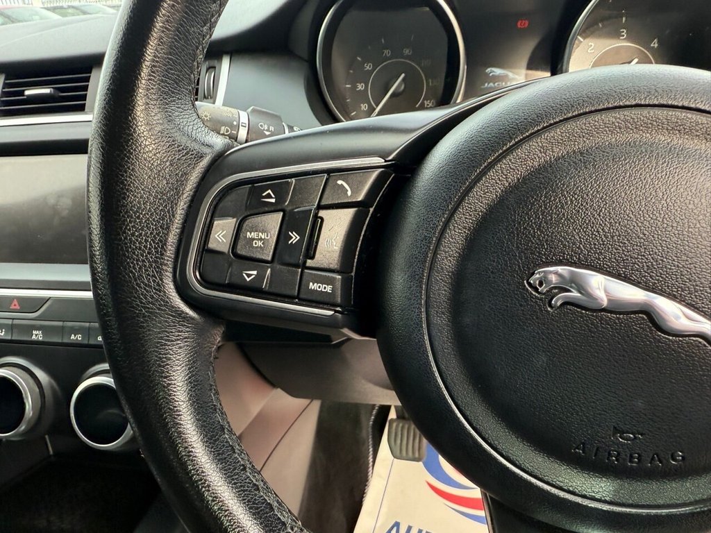 Used Jaguar E-Pace 2019 for sale - 76132632: Photo 40