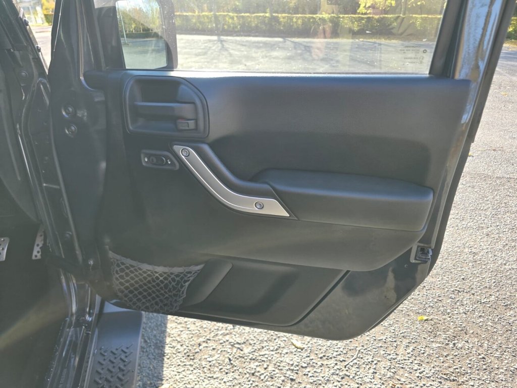 Used Jeep Wrangler 2012 for sale - 76256661: Photo 32