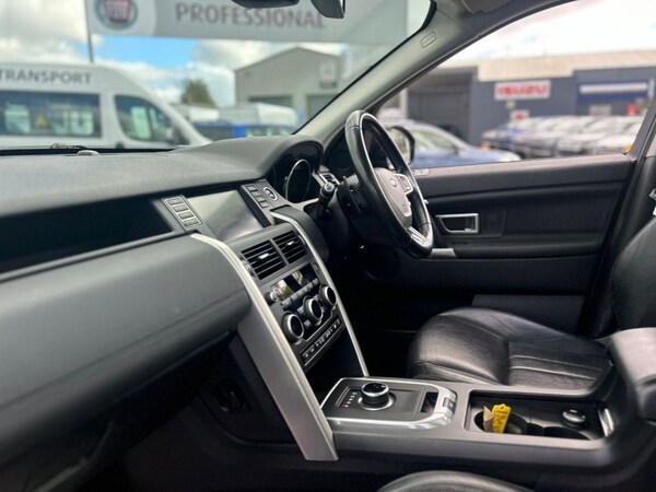 Used Land Rover Discovery Sport 2017 for sale - 71976590: Photo 23