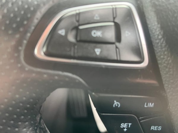 Used Ford Focus 2017 for sale - 76203158: Photo 18