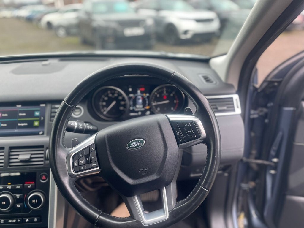 Used Land Rover Discovery Sport 2018 for sale - 76256697: Photo 32