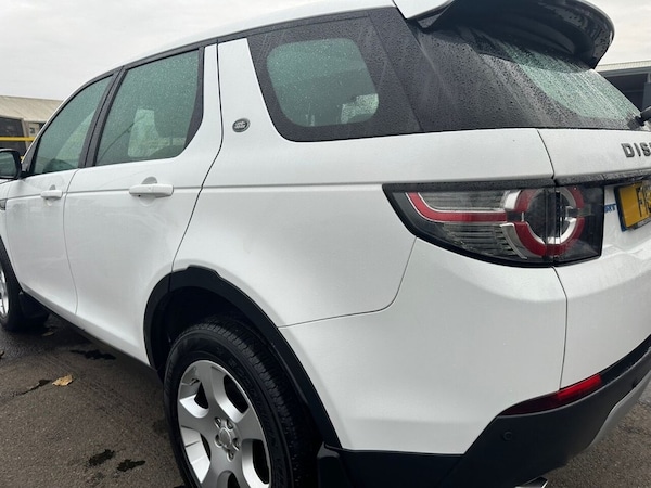 Used Land Rover Discovery Sport 2015 for sale - 72590201: Photo 10