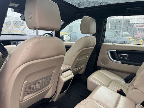 Used Land Rover Discovery Sport 2015 for sale - 72590201: Photo 32