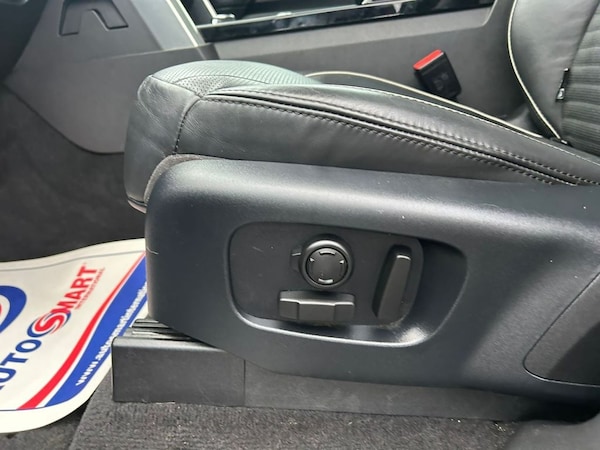 Used Land Rover Discovery 2018 for sale - 69603844: Photo 37