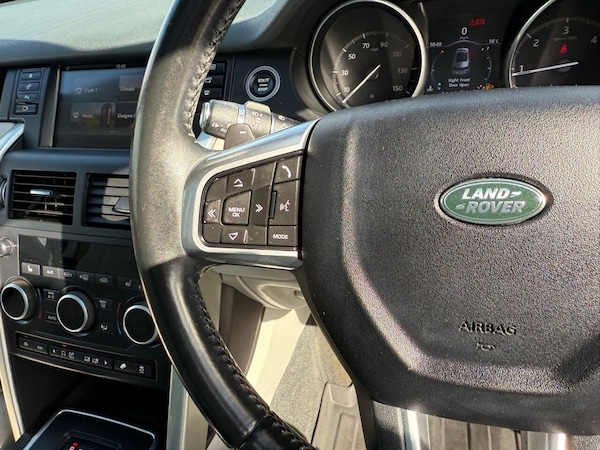 Used Land Rover Discovery Sport 2016 for sale - 75726981: Photo 17
