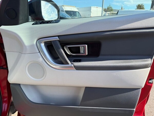 Used Land Rover Discovery Sport 2016 for sale - 75726981: Photo 18