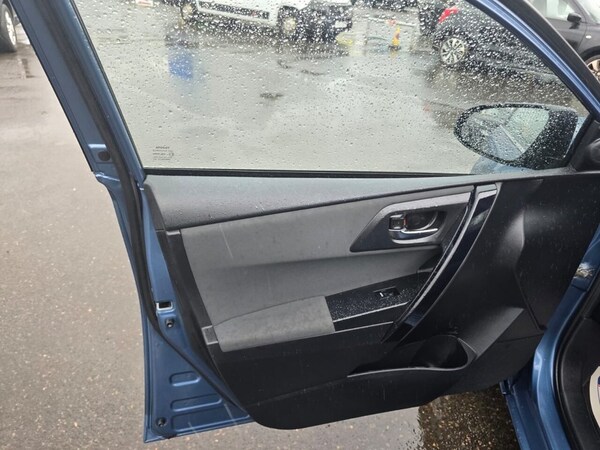 Used Toyota Auris 2016 for sale - 70861212: Photo 31