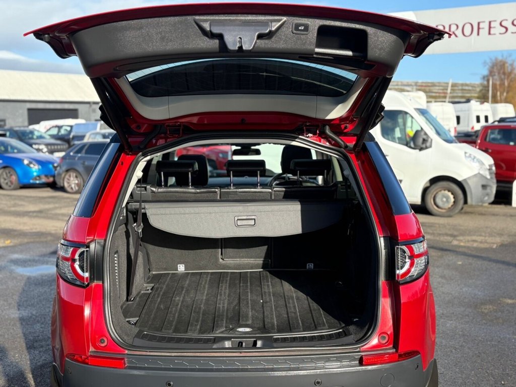 Used Land Rover Discovery Sport 2019 for sale - 76304233: Photo 18