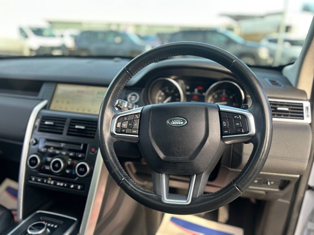 Used Land Rover Discovery Sport 2017 for sale - 76303816: Photo 16