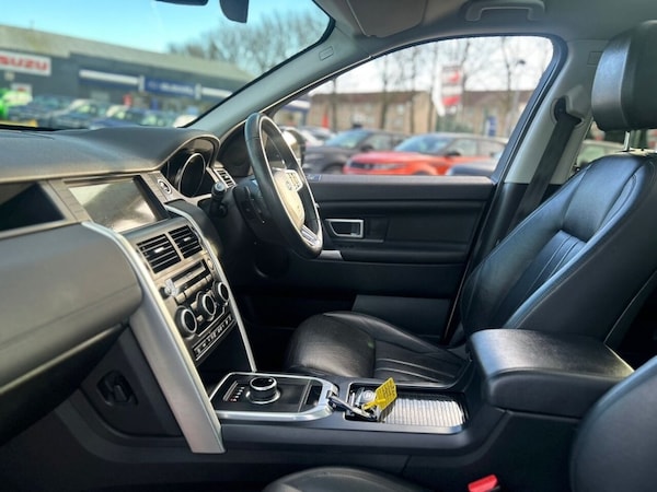 Used Land Rover Discovery Sport 2017 for sale - 76303816: Photo 26