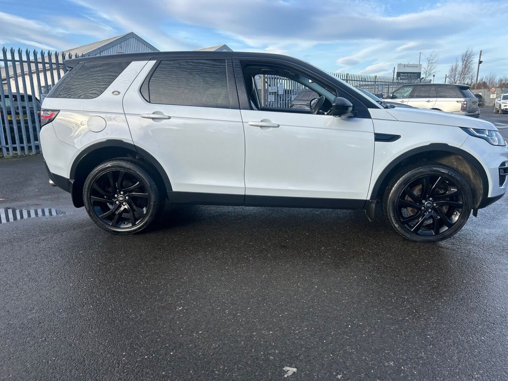 Used Land Rover Discovery Sport 2017 for sale - 76303816: Photo 5