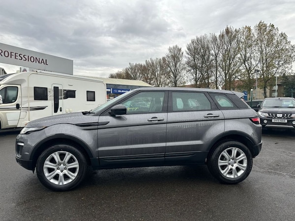 Used Land Rover Range Rover Evoque 2017 for sale - 68922434: Photo 2