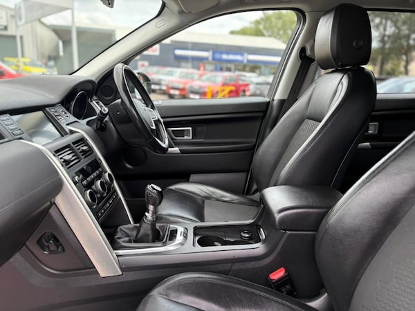 Used Land Rover Discovery Sport 2018 for sale - 74002432: Photo 30