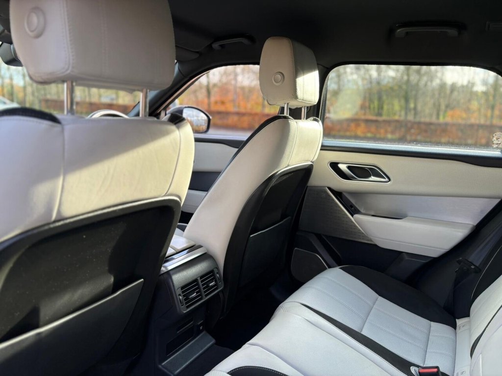 Used Land Rover Range Rover Velar 2018 for sale - 76345914: Photo 32