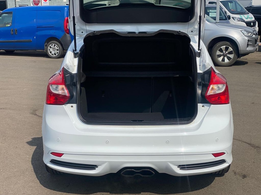 Used Ford Focus 2013 for sale - 77668745: Photo 16