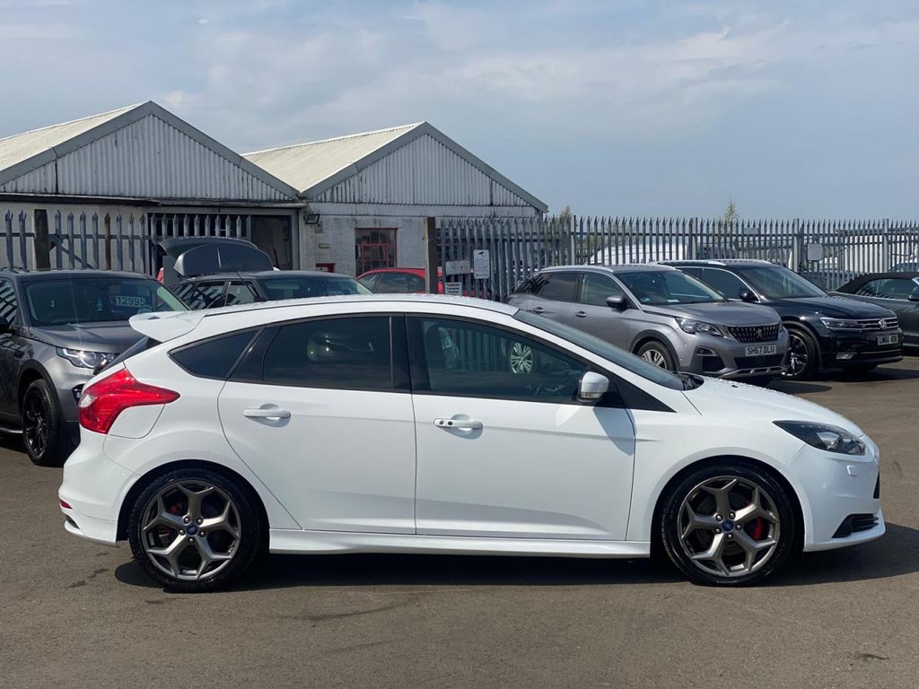 Used Ford Focus 2013 for sale - 77668745: Photo 9